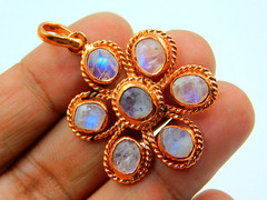 Handcrafted Copper Designer Retro Chakra Pendant Rose Cut Rainbow Moonstone Gems