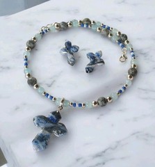 Handcrafted Blue White Silver Beaded Polymer Clay Memory Wire Cross Choker Set