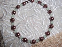 7 3/4 in Brown PEARL & Green CRYSTAL Bead MAGNETIC Clasp Fashion Bracelet N-72