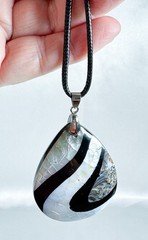 Artisan Blk White MOP Abalone Shell Teardrop Pendant Necklace Earrings Set