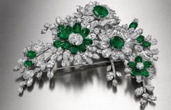 Emerald & CZ Elizabeth Taylor Style Brooch Crafted in 925 Sterling Silver.