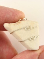 1.0″/26mm Novaculite sterling silver wire wrapped Pendant #825