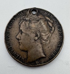 VTG Queen Wilhelmina Netherlands Inauguration Pendant Coin Amsterdam 1898 (T)