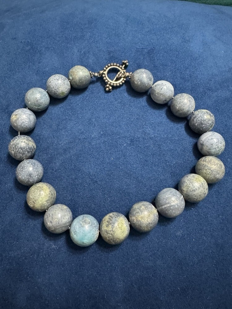 COLLECTIBLE* HAND-MADE * GENUINE STONE NECKLACE – 16 INCHES LONG, 14 MM BEADS