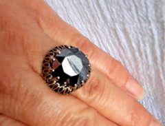 Vintage Twisted Wire SEtting RIng Marked West Germany Glass or Onyx Stone