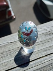 1970s Zuni Sterling Silver Inlay Ring Bird Design w Turquoise, Mop, & Sugilite
