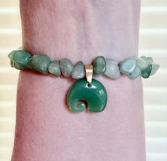 Natural Aventurine chip Bracelet w elephant charm.Elastic,handmade,chunky.8”