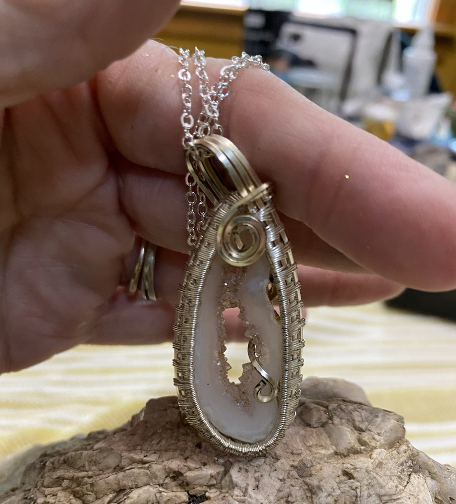 Handcrafted Silver 925 Wire-Wrapped Agate Geode Teardrop Pendant Cable Necklace