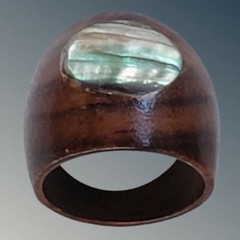 Polished Brown Stained Wood Ring Round Abalone Inset Size 7 1/2