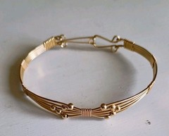 hand made wire bracelet