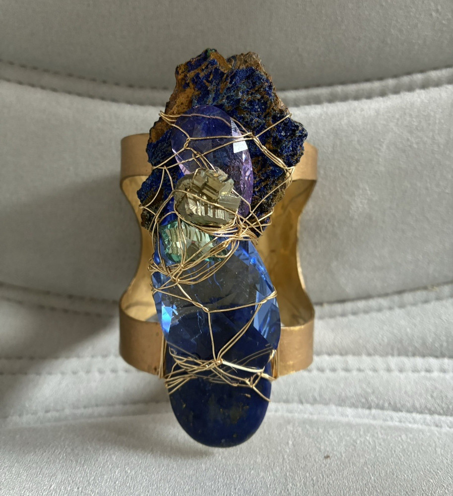 Handmade gold tone wire cuff bracelet with blue lapis lazuli stone