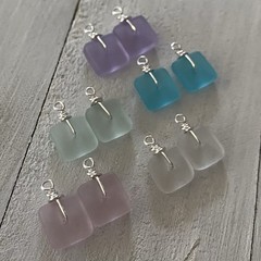 Min Favorit 5 Sets Of 2 Cultured Sea Glass Square Silver Pl Charms 7-8mm 10pcs