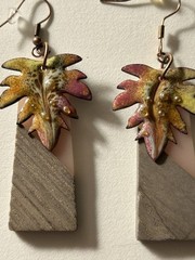 Earrings NWOT Artisan “Autumn Leaves“ 🍁in Enameled Copper, peach acrylic & wood