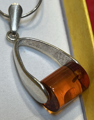 Vintage Sterling Silver Mex V-Shape Holder of Roller Shaped Amber Stone Necklace