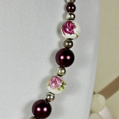 Vintage Artisan Handmade Painted Rose Bead Necklace Purple Toggle Clasp 18in A29