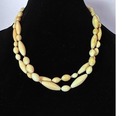 MCM Hand Knotted Graduated Bead Vintage Necklace Natural Cream 19″ dated 40’s-60