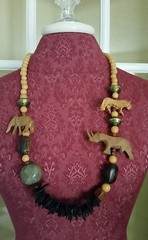 New 34 IN.WOODEN SAFARI NECKLACE