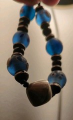 Women’s Necklace – Big Beaded Nuggets Blue Transparent Stones – Metal Wood