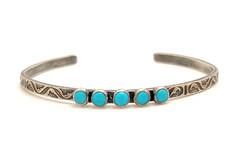 Sterling Silver Sky Blue Turquoise Cabochons Scrollwork 4.0mm Cuff Bracelet 7.5″