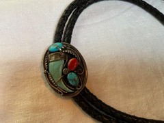 VINTAGE NAVAJO NATIVE AMERICAN BEAR CLAW TURQUOISE & CORAL STERLING SILVER BOLO