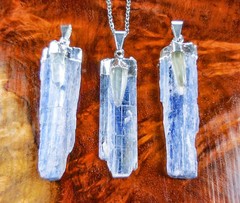 Kyanite Quartz Necklace – Large Crystal Point Pendant – Silver Plated CR28