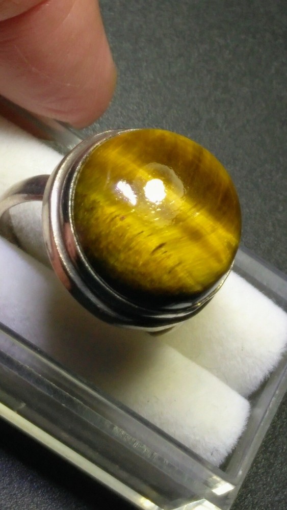 ATTRACTIVE NATURAL TIGER’S EYE QUARTZ IN STERLING SILVER .925 RING SIZE 9.25-9.5