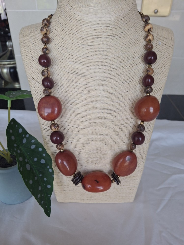 Tagua nut, ACAI Necklace Dark Red Hues, Chunky, Artisanal Handmade In Ecuador