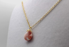Handcrafted 21″ gold chain polished apricot agate stone necklace