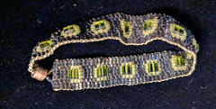 Handcrafted Green Seed Beaded with Magnetic Closure Bracelet-small 6″