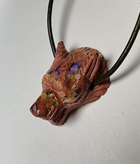 FIRE OPAL CARVING WOLF PENDANT CRYSTAL HEALING NECKLACE BEAD MINIATURE SCULPTURE
