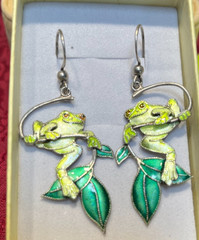 Vintage Sterling Silver .925 Enamel Green Tree Frog on Stem Earrings 1 1/2″ D