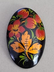 VTG Russian Hand Painted Wooden Black Lacquer Folk FLORAL APPLE Pin Brooch Oval