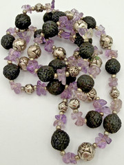 Vtg Boho Lava Rock Amethyst Gemstone Chip Silver Tone Rose Bead Long Necklace