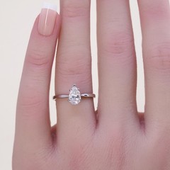 Size 6.75, Sterling silver ring, 925 silver w/ teardrop cut cz, engagement ring