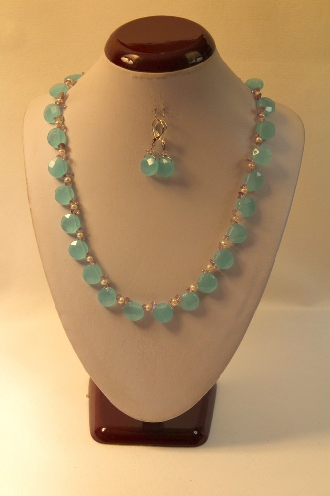 Natural Chalcedony Faceted Round Briolette Gemstone Necklace 18“-20” inches