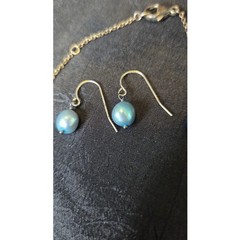 Sterling Silver & Freshwater Pearls Nexklace And Earrings