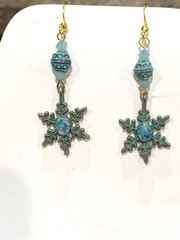 *NEW HOLIDAY LISTING* MYKONOS SNOWFLAKE AUSTRALIAN MOSAIC OPAL EARRINGS-NEW.g