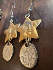Sun Stars Face Dangle Earrings Pendant Retro Celestial 1” Gold Silver Sunburst