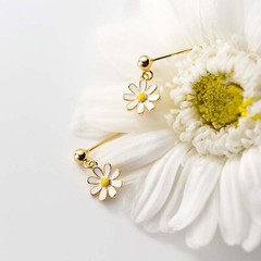 Dainty Daisy Flower Earrings For Women Girl Daisy Flower Drop Earrings Stud