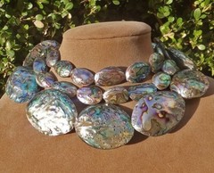 Abalone Paua Puffy Gems Necklace Oversized Cashmere Lt Beige Big Pearl Sea Opals