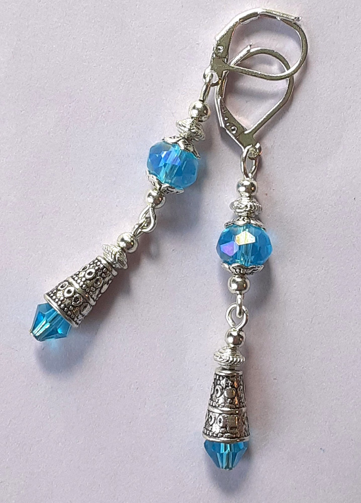 faceted LIGHT BLUE CRYSTAL dangle earring SP LEVER BACK handcrafted #N25