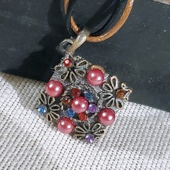 Rustic Antique Bronze Rhinestones Gatsby Daisy Pendant Necklace Vegan Leather
