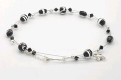 Sterling Silver 925 Black & Clear Glass Bead Necklace 18″ Adjustable Minimalist