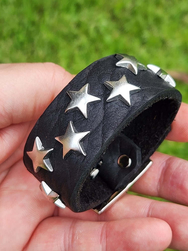 Star studs rivet genuine Buffalo Bison leather bracelet adjustable wrist.
