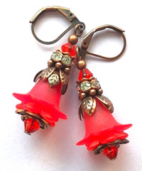 RED FLOWER Acrylic LEAVES & CRYSTAL earring COPPER LEVER BACK #ACTA