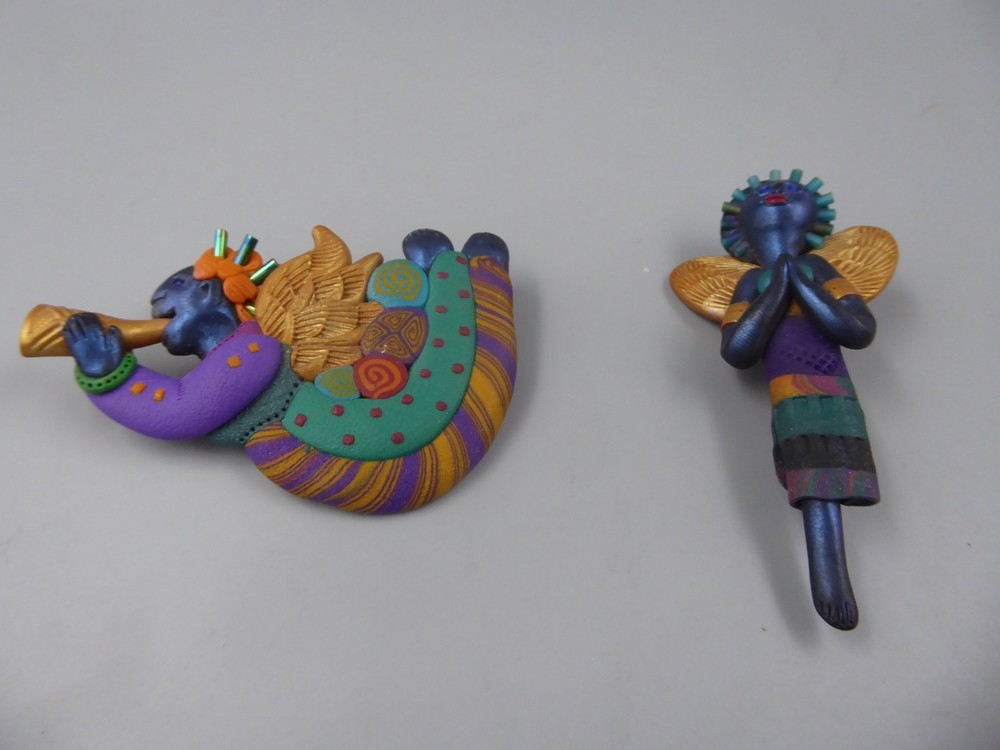 VTG PAIR SUSAN HYDE MULTICOLOR POLYMER FIMO CLAY ANGEL BROOCHES ~ as is