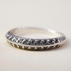 Size 7, vtg sterling 925 silver ring with cluster CZ, stackable wedding band