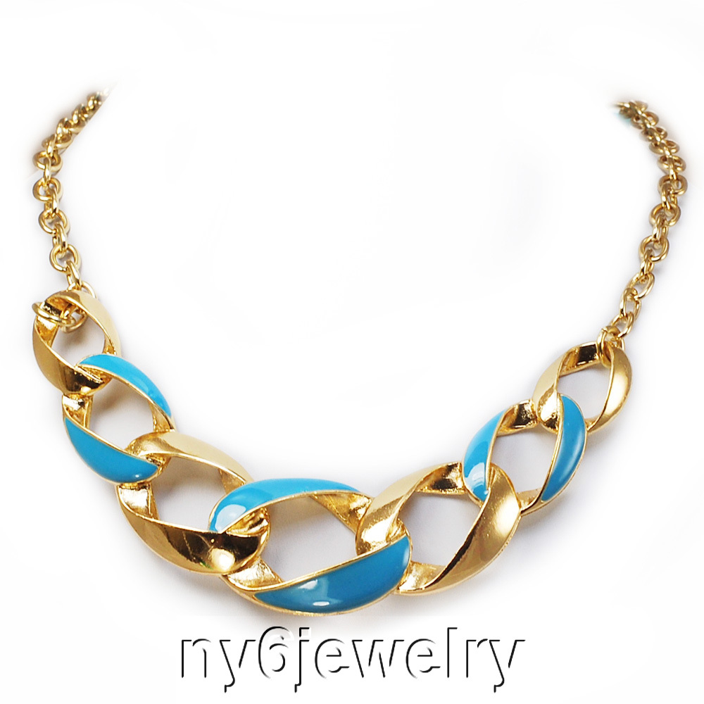 Trendy! Gold & Blue Necklace w/Gold Tone Clasp & FREE Matching Earrings! 16-19″