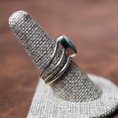 «V» Shape Ladies Ring with Oval Free Form Hand Cut Turquoise Stone Size 8