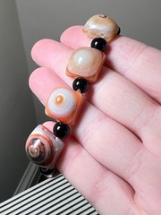 Womens Vintage Estate Agate Bracelet stretch band (as is condition- see details)